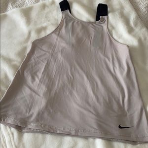 Nike Tank - XS